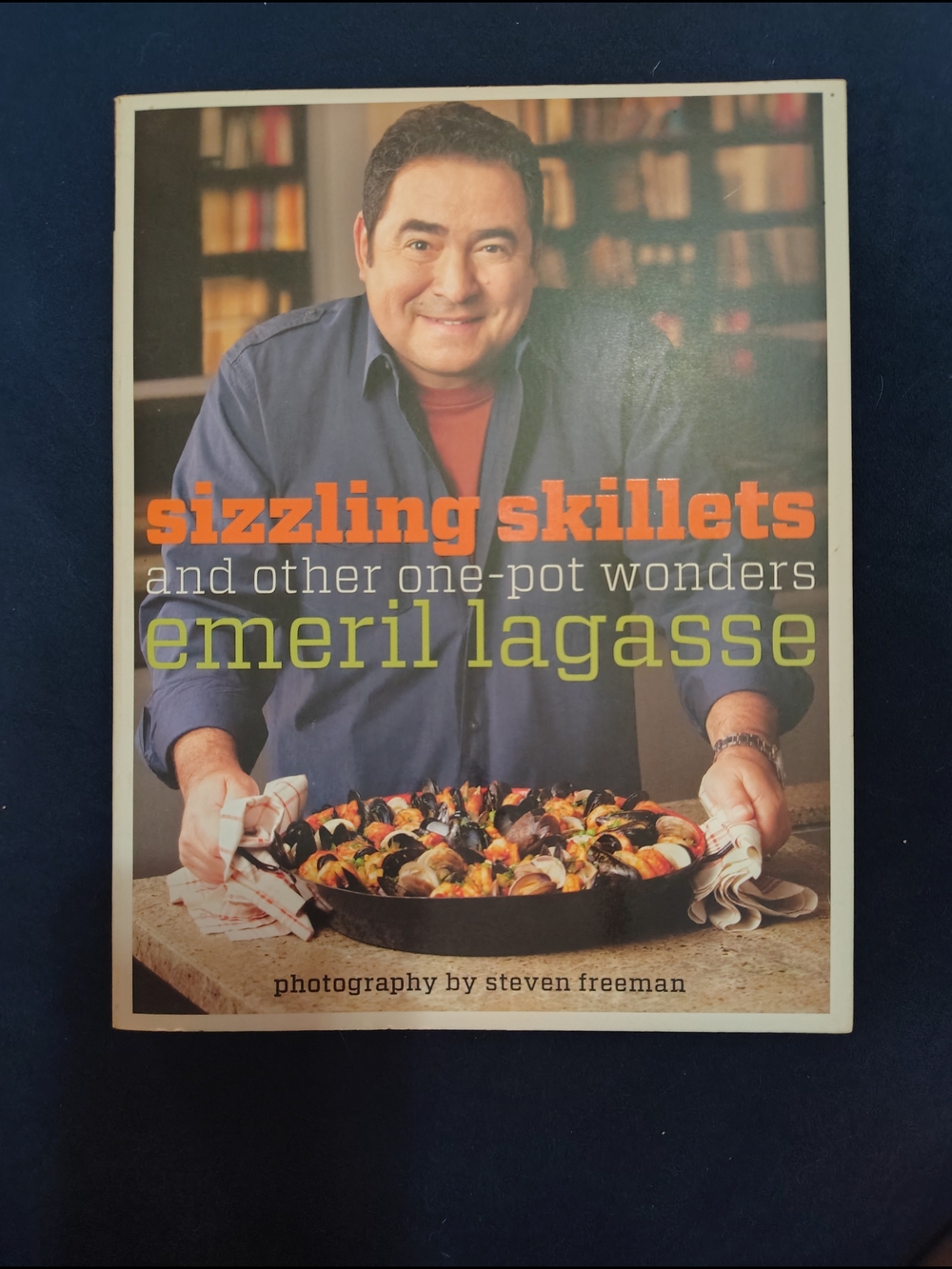 Sizzling Skillets Cookbook - Blue Cover